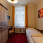 Wilhelmsburg Hotel 3*