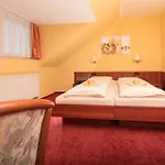 Hotel Wilhelmsburg 3*