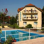 Hotel Wilhelmsburg 3*