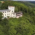 Wilhelmsburg Hotel