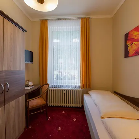 Wilhelmsburg Hotel 3*