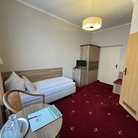 Wilhelmsburg 3* Bad Kosen